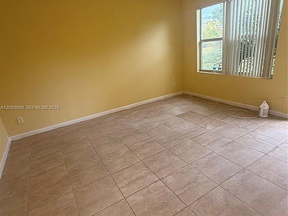 2nd image of 14 NW 169th St #2