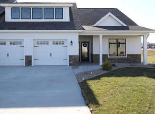 2037 Serenade Ln, Troy, IL 62294