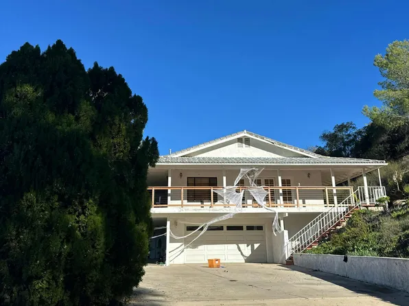 18345 Sanders Dr, Lake Elsinore, CA 92530