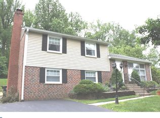 588 Bob White Rd, Wayne, PA 19087