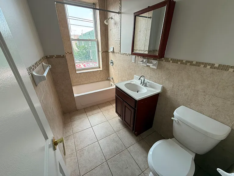 1062 Westside Ave #33A — Photo 6
