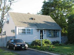 23 Stockton Rd, New Brunswick, NJ 08901