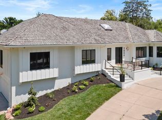 9806 Harney Pkwy N, Omaha, NE 68114