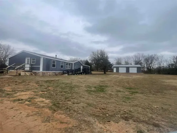 208 Big Hill Rd, Ponca City, OK 74604