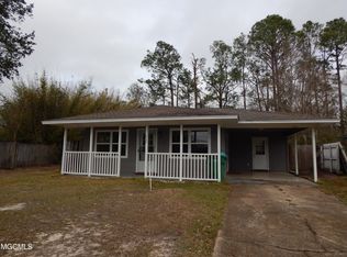 11525 Harris Dr, Gulfport, MS 39503