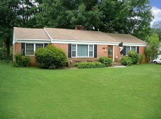 810 Brockbank Rd, Charlotte, NC 28209