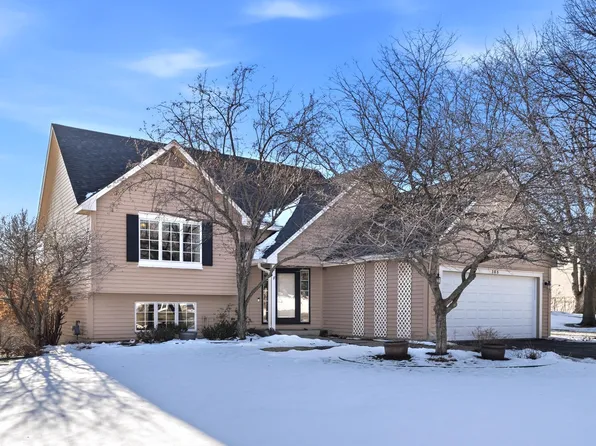 185 Cascade Ct, Chanhassen, MN 55317