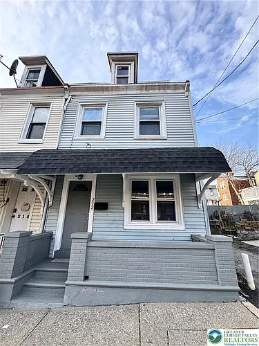 213 W Chew St Photo 1