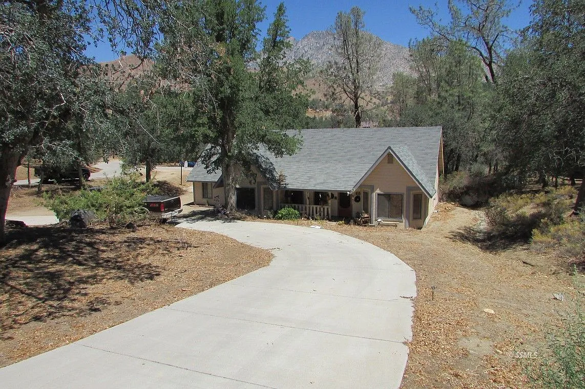 72 Mountain Shadow Rd photo 1