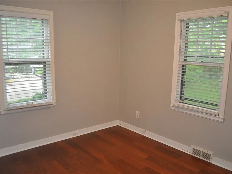 230 Marietta Ave #1 — Photo 9