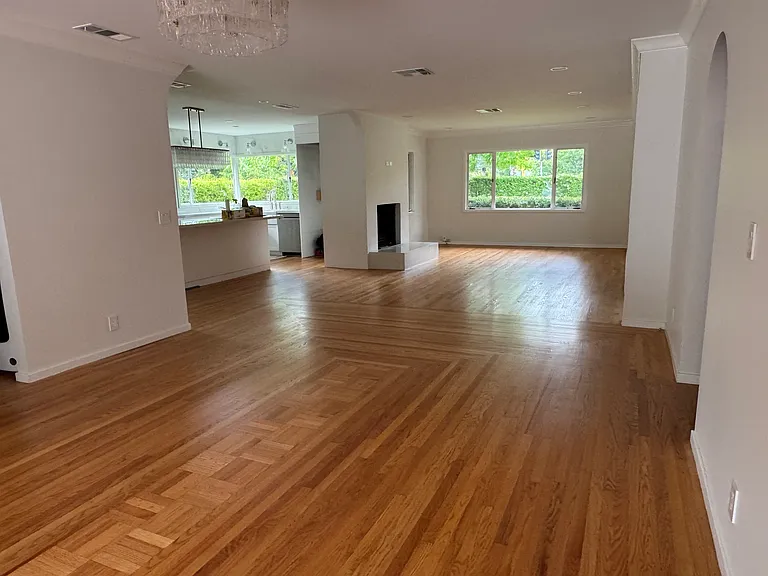 2195 S Los Robles Ave — Photo 4