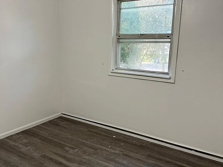 3 bedrooms (bedroom #1)