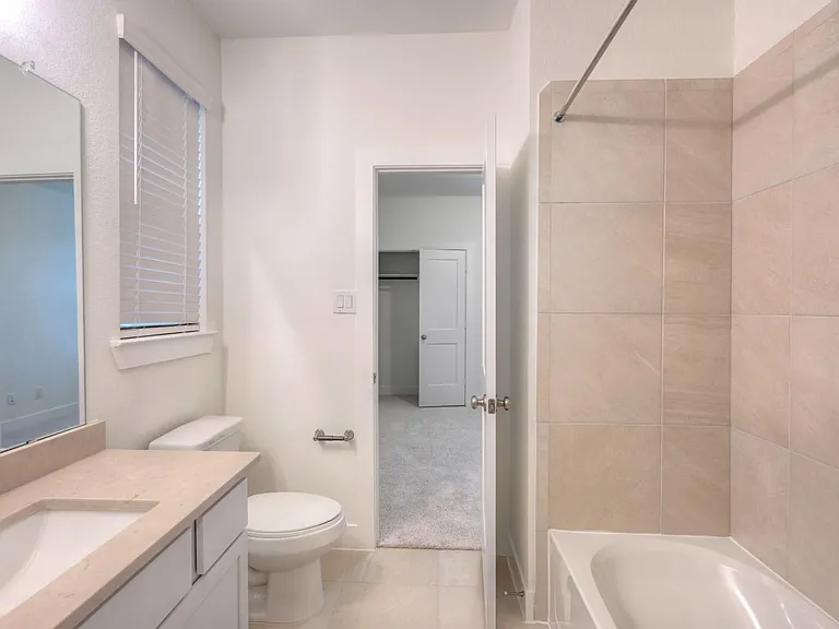 1535 Crystal Stream Dr — Photo 31