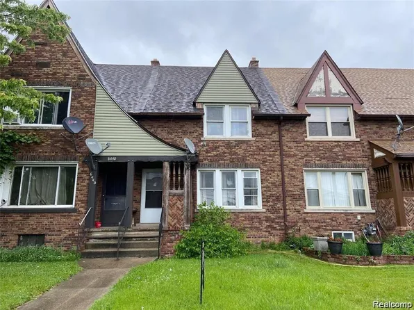 6438 Schaefer Rd, Dearborn, MI 48126
