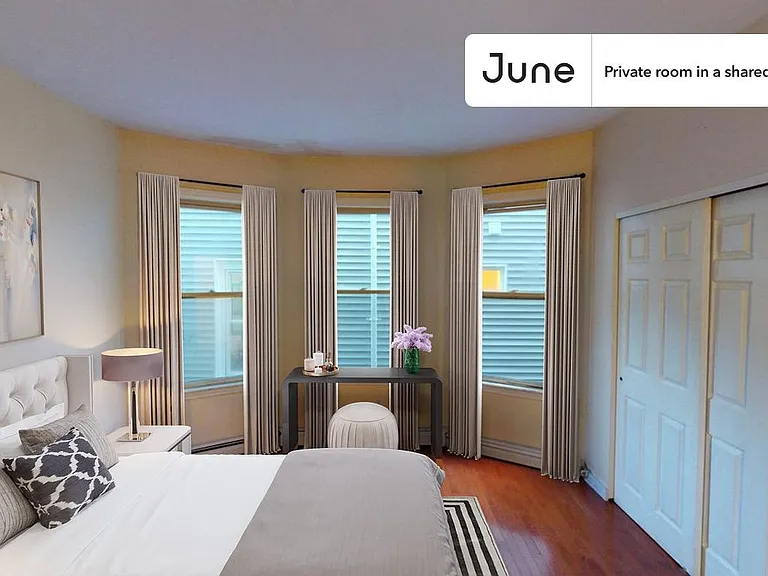 7 Iroquois St #1-C — Photo 1