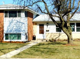 104 Pamela Dr, Bensenville, IL 60106