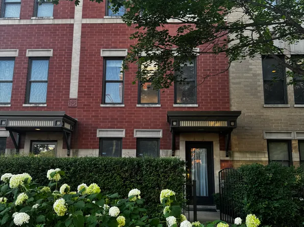 1002 N Crosby St, Chicago, IL 60610