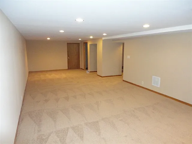 5958 Durrington Dr — Photo 11