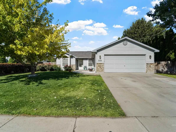 221 Orchard Heights Way, Nampa, ID 83651