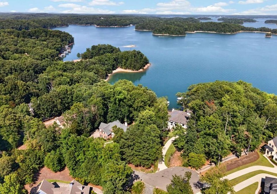 1st image of 7595 Breeze Bay Rd
