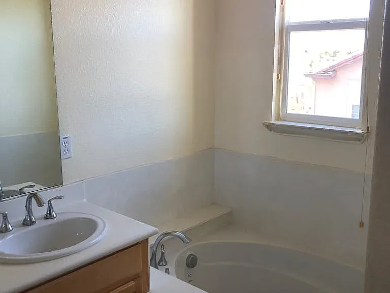 5066 Fioli Loop — Photo 18