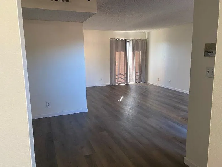 Three Gardens, 14133 Sylvan St. — Photo 5