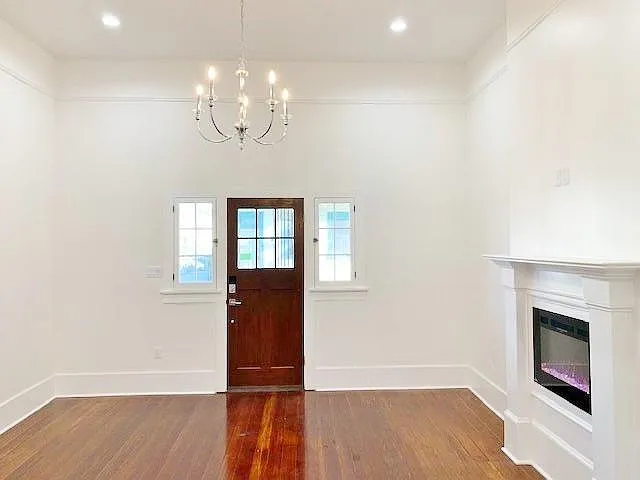 Building Photo - 1038 Montegut St
