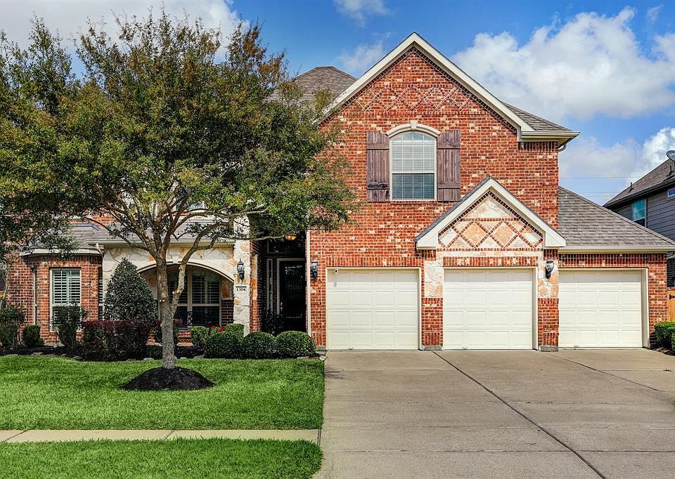 1st image of 1304 Altavilla Ln