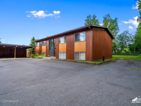 7447 Jewel Lake Rd, Anchorage, AK 99502