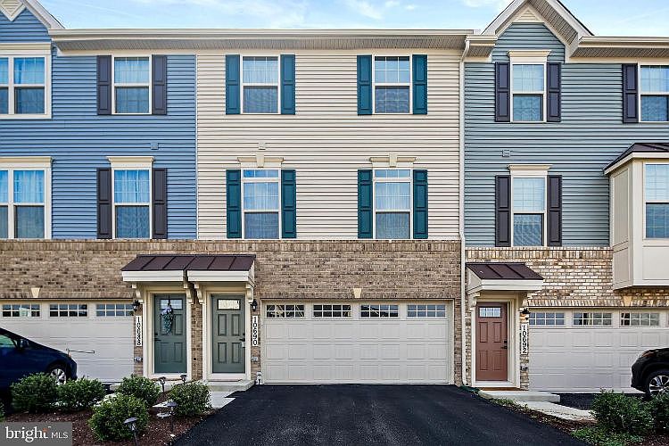 1st image of 10690 Brewerton Ln
