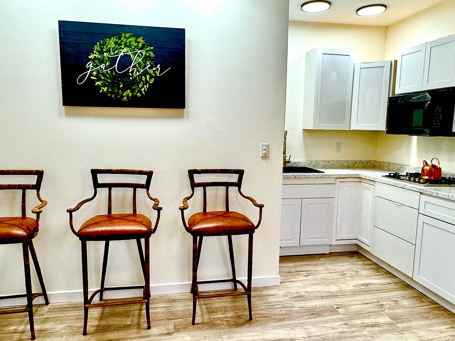 2 bed, 1050 sqft, $1,200 — Photo 4
