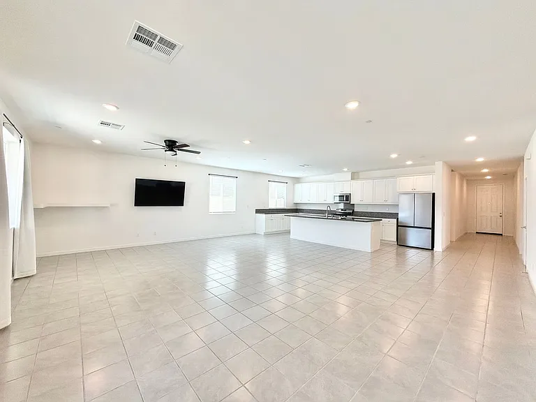 11596 S Crescent St — Photo 8
