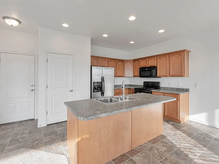 59 W Condor Rd — Photo 2
