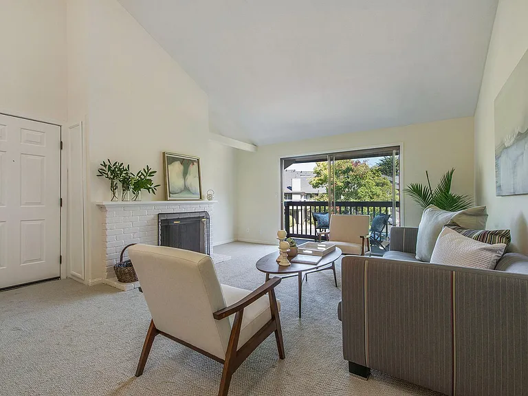 25 Cypress Pl — Photo 6