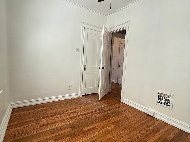 4606 Wilcox Ave — Photo 9