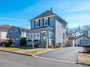 54 Forrest St, Metuchen, NJ 08840