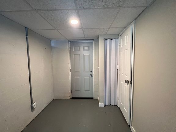 3rd image of 3034 W 18th St #B