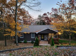 100 Maple Ave, Mount Jackson, VA 22842