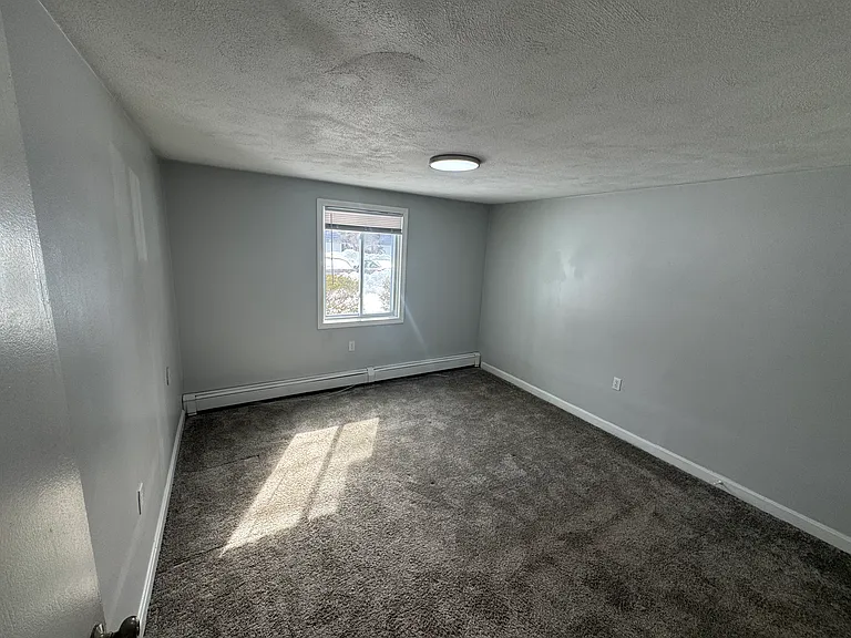 Lake Street Apartments — Photo 13
