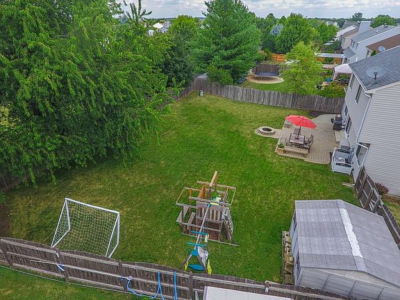 5th image of 11 Woodland Ct