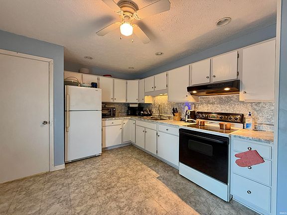 5th image of 703 9th St