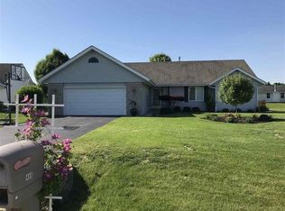 488 Merilot Dr, Roscoe, IL 61073