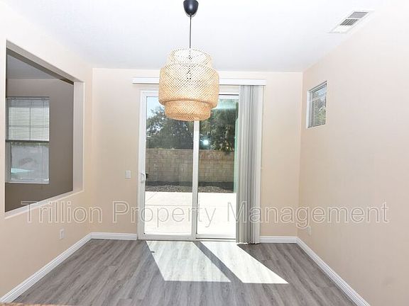 5th image of 35843 Gatineau St