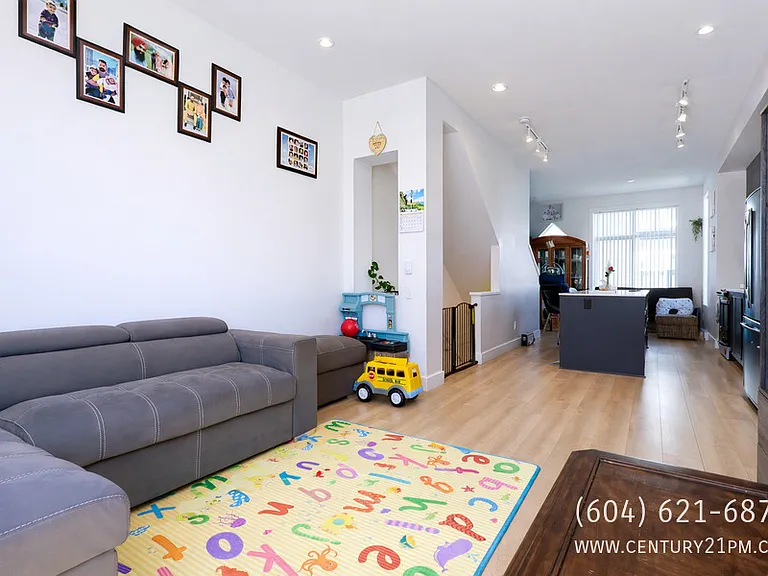 14151 58a Ave #8 — Photo 7