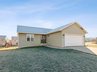 6521 Ohio St SW, Cedar Rapids, IA 52404