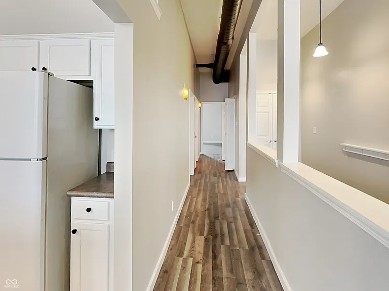 114 S Meridian St #C — Photo 13