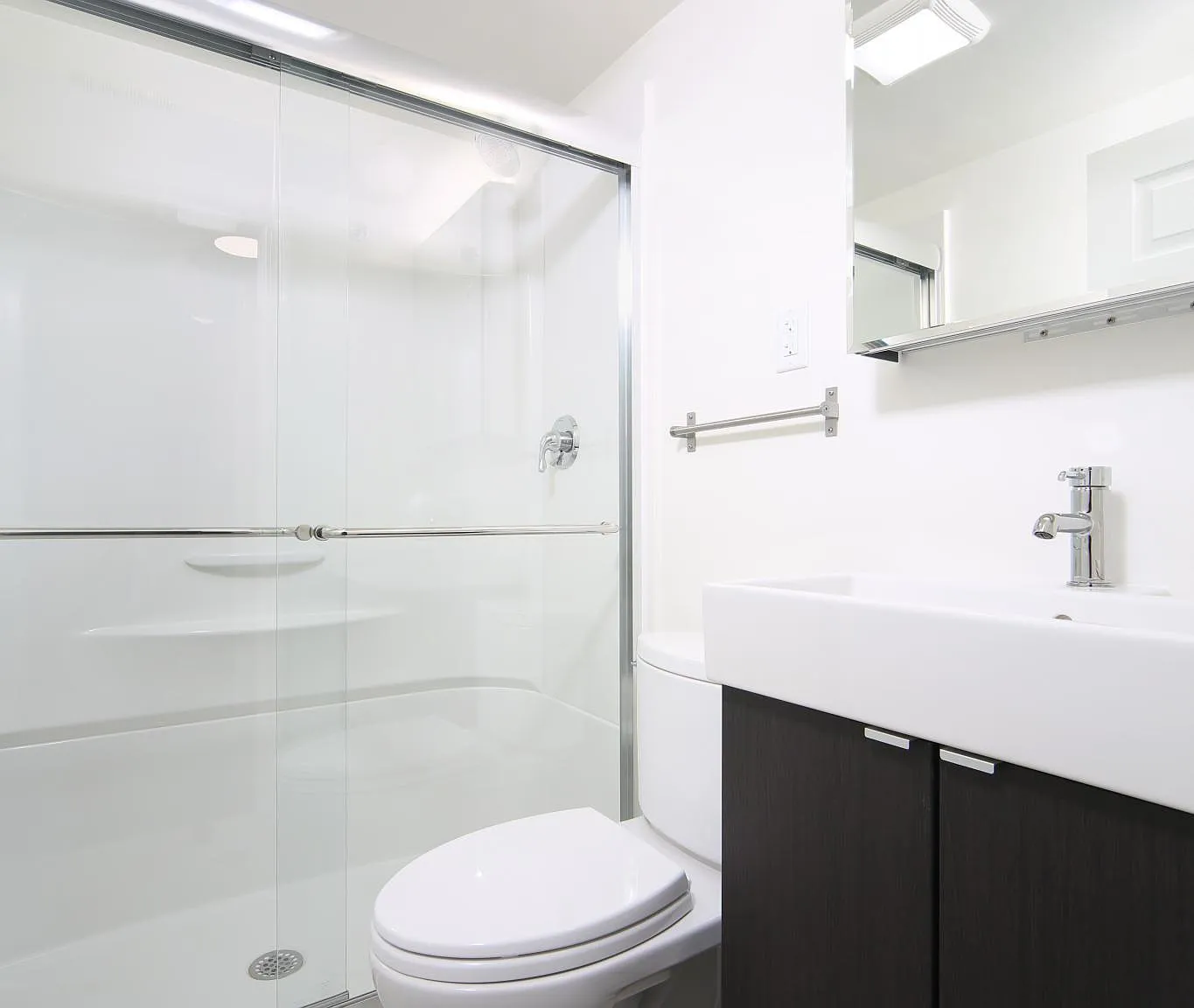 2 bed, 100 sqft, $3,800 — Photo 2