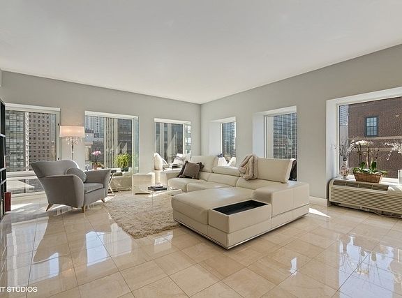 4th image of 1100 N Lake Shore Dr APT 13C