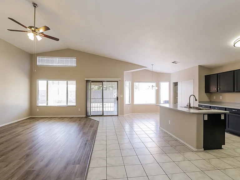 1510 N Saddle St — Photo 4
