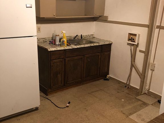 5th image of 354 8th St Floor 1